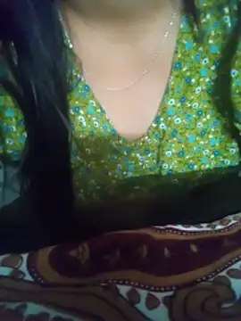 Snapshot of babyjunee12 chatting on 04/11/26, 04:22 babyjunee12 online show from 04/11/26, 04:22