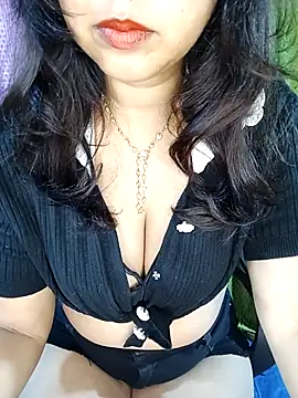 Ishani Baby online show from 12/16/25, 05:34