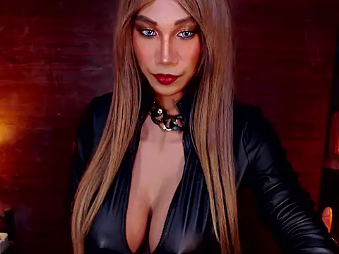 Snapshot of JayeTan chatting on 11/26/25, 08:48 JayeTan online show from 11/26/25, 08:48