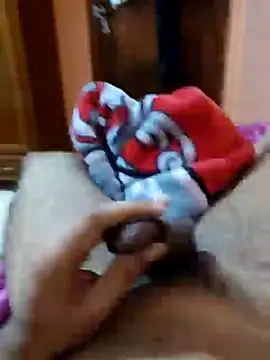 Snapshot of micho997 chatting on 10/17/25, 03:36 micho997 online show from 10/17/25, 03:36