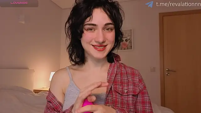 Snapshot of revalation_ chatting on 01/15/26, 03:38 revalation online show from 01/15/26, 03:38