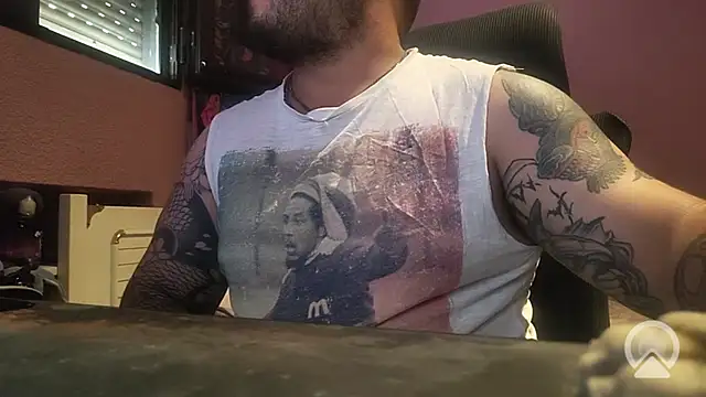 AdriMadriZZ online show from 07/02/26, 07:47