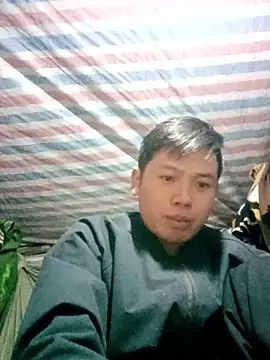 DungLuongg online show from 01/17/26, 02:22