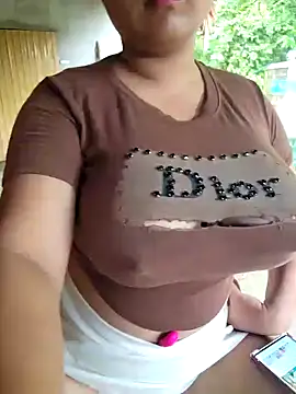 Snapshot of Akira_sera chatting on 09/09/25, 01:05 Akira sera online show from 09/09/25, 01:05