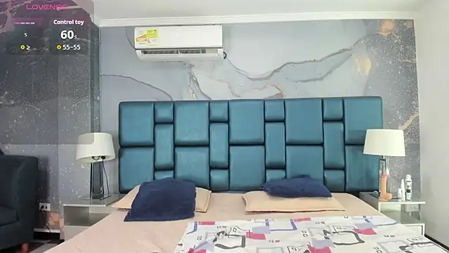 Snapshot of lady_kiinky chatting on 10/03/25, 06:49 lady kiinky online show from 10/03/25, 06:49