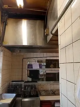 Snapshot of sarahkat86 chatting on 09/29/25, 05:29 sarahkat86 online show from 09/29/25, 05:29