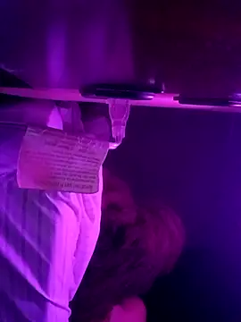 Snapshot of sarahkat86 chatting on 10/02/25, 04:08 sarahkat86 online show from 10/02/25, 04:08