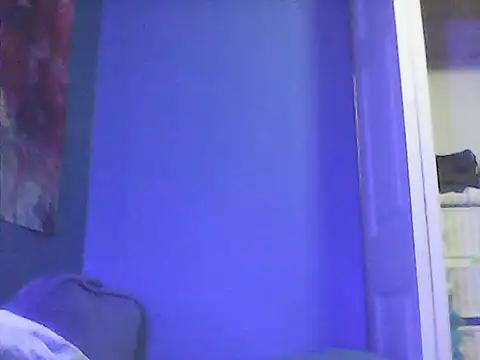 Snapshot of sarahkat86 chatting on 10/13/25, 12:05 sarahkat86 online show from 10/13/25, 12:05