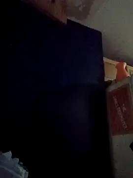 Snapshot of sarahkat86 chatting on 10/20/25, 12:55 sarahkat86 online show from 10/20/25, 12:55