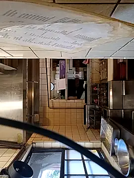 Snapshot of sarahkat86 chatting on 11/04/25, 05:45 sarahkat86 online show from 11/04/25, 05:45