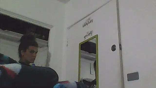 Snapshot of sarahkat86 chatting on 11/07/25, 02:22 sarahkat86 online show from 11/07/25, 02:22