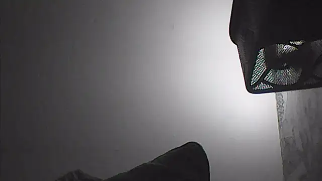 Snapshot of sarahkat86 chatting on 11/12/25, 12:38 sarahkat86 online show from 11/12/25, 12:38