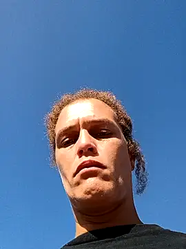 sarahkat86 online show from 12/22/25, 02:03