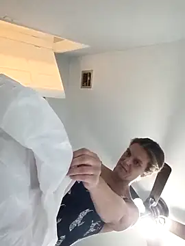 sarahkat86 online show from 02/26/26, 12:31