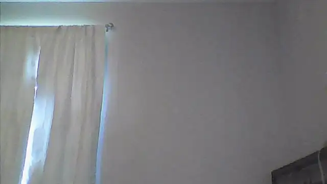 sarahkat86 online show from 04/04/26, 10:07