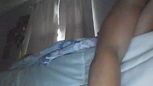 sarahkat86 online show from 04/09/26, 11:37