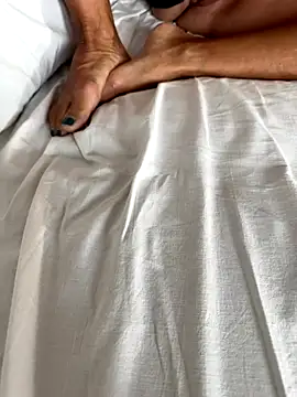 lucamila2903 online show from 10/26/25, 09:04