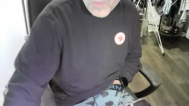 Chrisprngr online show from 03/05/26, 09:44