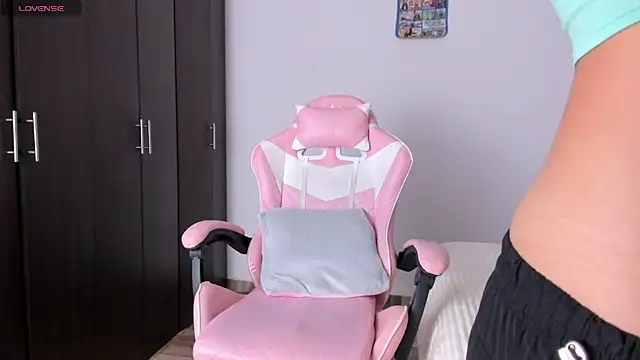 kendal hot01 online show from 02/23/26, 06:49