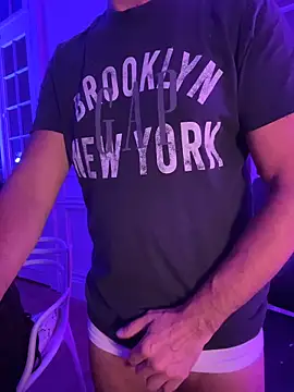 friendswithben33 online show from 02/25/26, 12:42