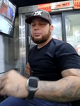 Snapshot of Catire10_ chatting on 11/10/25, 04:39 Catire10 online show from 11/10/25, 04:39