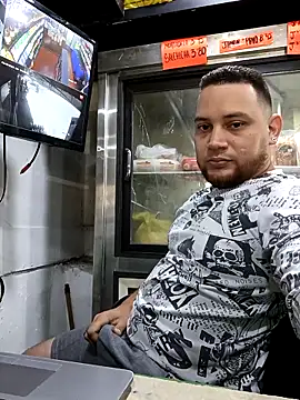 Snapshot of Catire10_ chatting on 11/14/25, 03:22 Catire10 online show from 11/14/25, 03:22