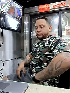 Snapshot of Catire10_ chatting on 11/15/25, 02:02 Catire10 online show from 11/15/25, 02:02