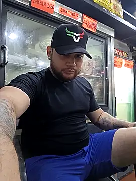 Snapshot of Catire10_ chatting on 12/03/25, 02:04 Catire10 online show from 12/03/25, 02:04