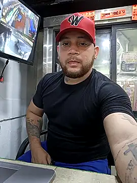 Snapshot of Catire10_ chatting on 12/18/25, 08:37 Catire10 online show from 12/18/25, 08:37