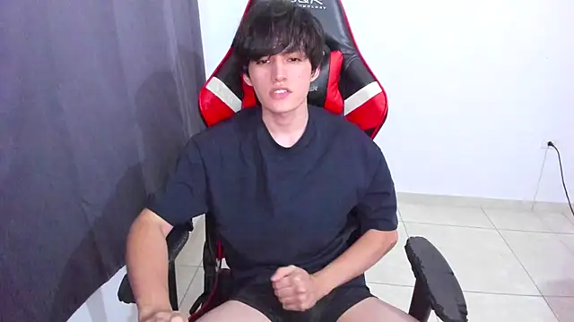 Snapshot of eren_188 chatting on 11/05/25, 03:50 eren 188 online show from 11/05/25, 03:50