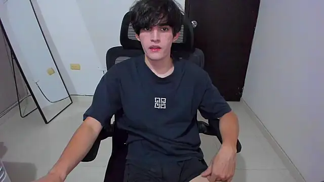 Snapshot of eren_188 chatting on 05/15/26, 11:56 eren 188 online show from 05/15/26, 11:56