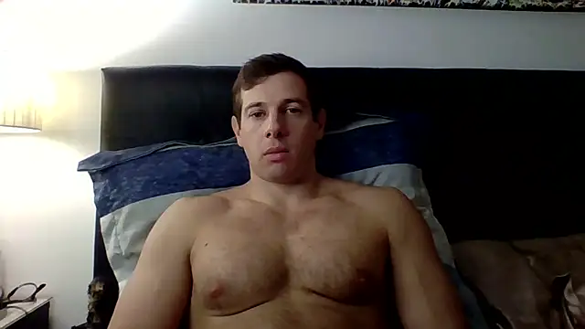 luca23millo90 online show from 04/16/26, 04:02