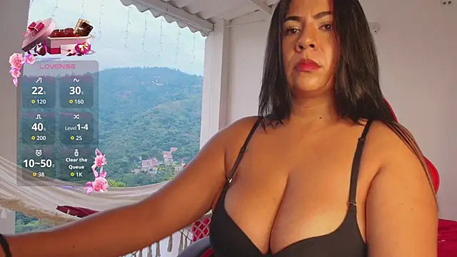 samanthahut1 online show from 04/04/26, 10:18