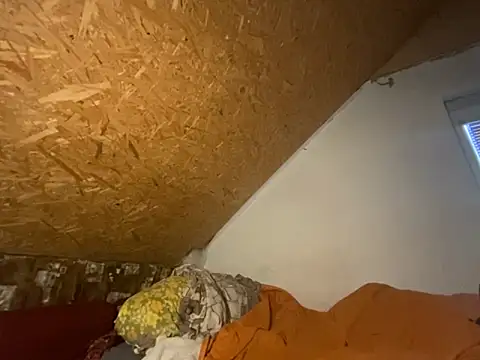 Snapshot of Salon1986 chatting on 10/08/25, 03:42 Salon1986 online show from 10/08/25, 03:42