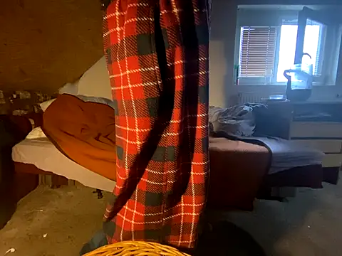 Snapshot of Salon1986 chatting on 11/09/25, 01:53 Salon1986 online show from 11/09/25, 01:53