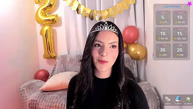 sarah saenz  online show from 02/26/26, 05:06