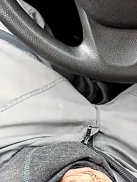 Snapshot of Micki2 chatting on 11/21/25, 12:26 Micki2 online show from 11/21/25, 12:26