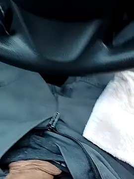 Snapshot of Micki2 chatting on 11/24/25, 02:50 Micki2 online show from 11/24/25, 02:50