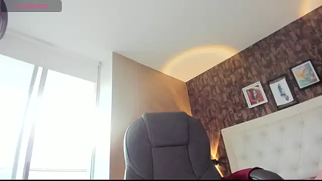 sweet  vanessa1 online show from 02/09/26, 10:58