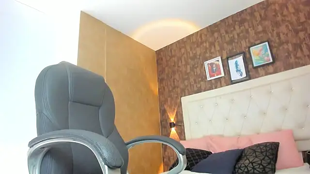 sweet  vanessa1 online show from 03/10/26, 07:41