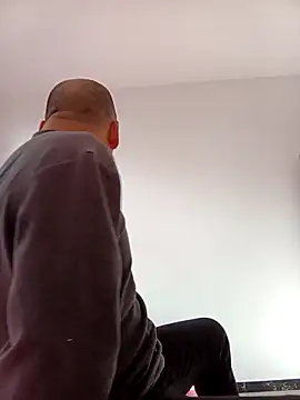 Snapshot of CWQ123 chatting on 11/09/25, 01:48 CWQ123 online show from 11/09/25, 01:48