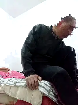 Snapshot of CWQ123 chatting on 11/27/25, 02:19 CWQ123 online show from 11/27/25, 02:19