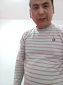 Snapshot of CWQ123 chatting on 11/30/25, 09:41 CWQ123 online show from 11/30/25, 09:41