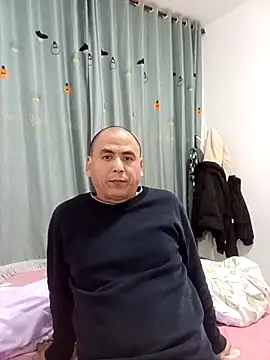 Snapshot of CWQ123 chatting on 12/20/25, 03:19 CWQ123 online show from 12/20/25, 03:19