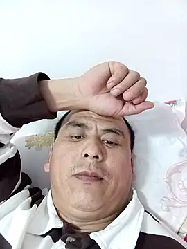 Snapshot of CWQ123 chatting on 02/13/26, 02:35 CWQ123 online show from 02/13/26, 02:35