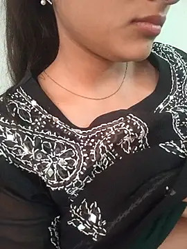 Neha Tyagi online show from 10/29/25, 05:20