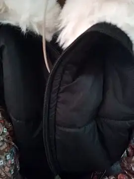 Neha Tyagi online show from 11/27/25, 04:58