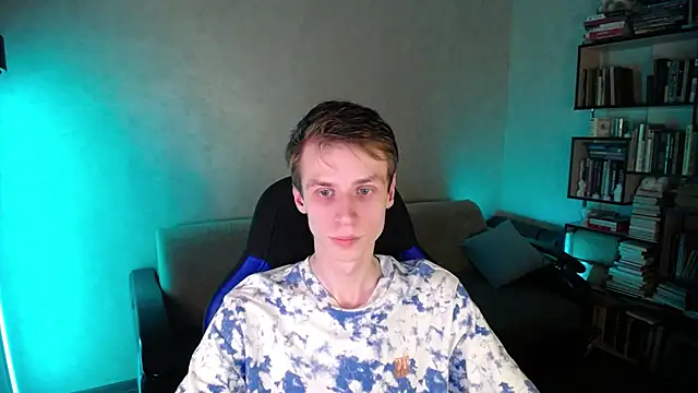 Snapshot of yes_cute_boy_ chatting on 02/25/26, 02:16 yes cute boy online show from 02/25/26, 02:16