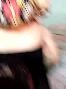 Snapshot of Spa-LinhLinh chatting on 11/03/25, 06:53 Spa-LinhLinh online show from 11/03/25, 06:53