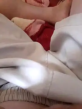 Snapshot of Brongiep chatting on 11/20/25, 05:18 Brongiep online show from 11/20/25, 05:18